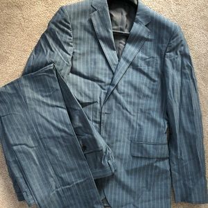 Hugo boss steel blue, pin striped suit
